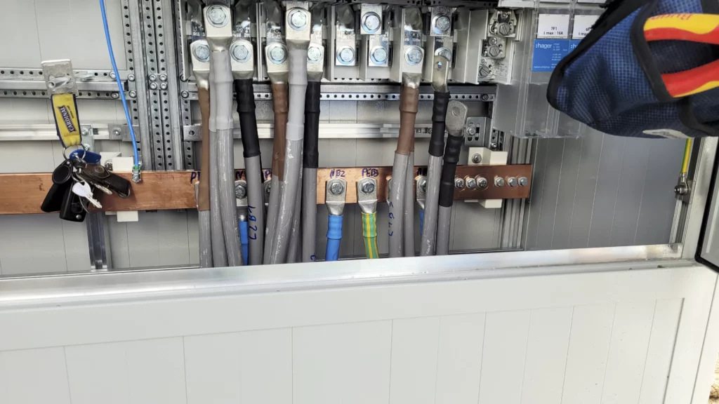 Gofast-Bornes_de_Recharge-Hanhart_Electricite-11 GoFast Nyon Hanahrt Electricité